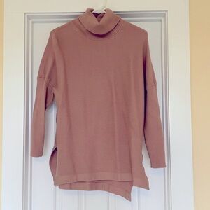 LILLUSORY Women’s Camel Turtleneck High Low Ribbed Sweater Size Medium